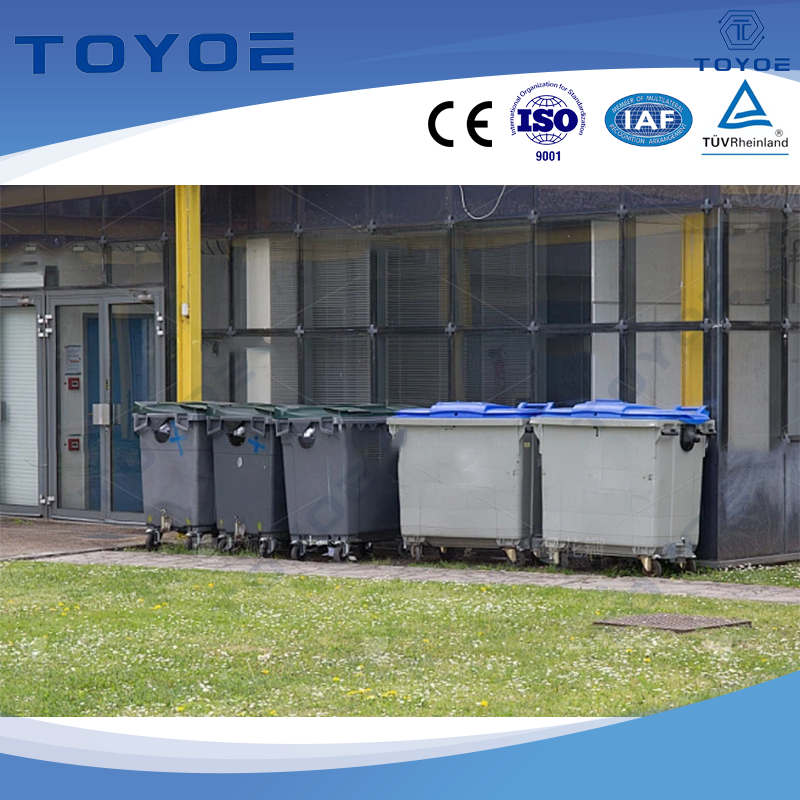 Hub de recyclage urbain écoduel - Double conteneurs en plein air