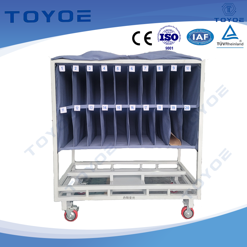 Racks de matériaux de taille personnalisée avec revêtements sous vide pour pièces automobiles.