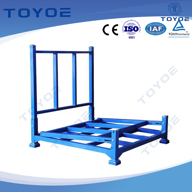 Les racks en acier pliable optimisent le stockage automobile en vrac.