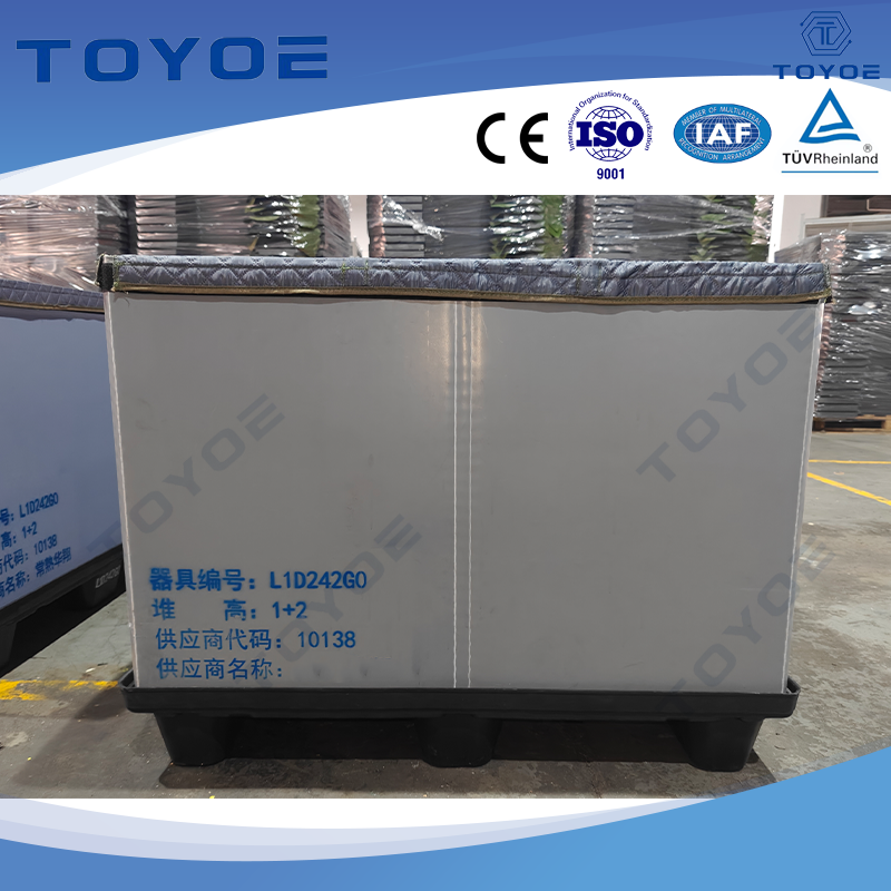 Boîte en coaming à l'épreuve des intempéries pour l'expédition globale, UV SAFE avec évents sur mesure