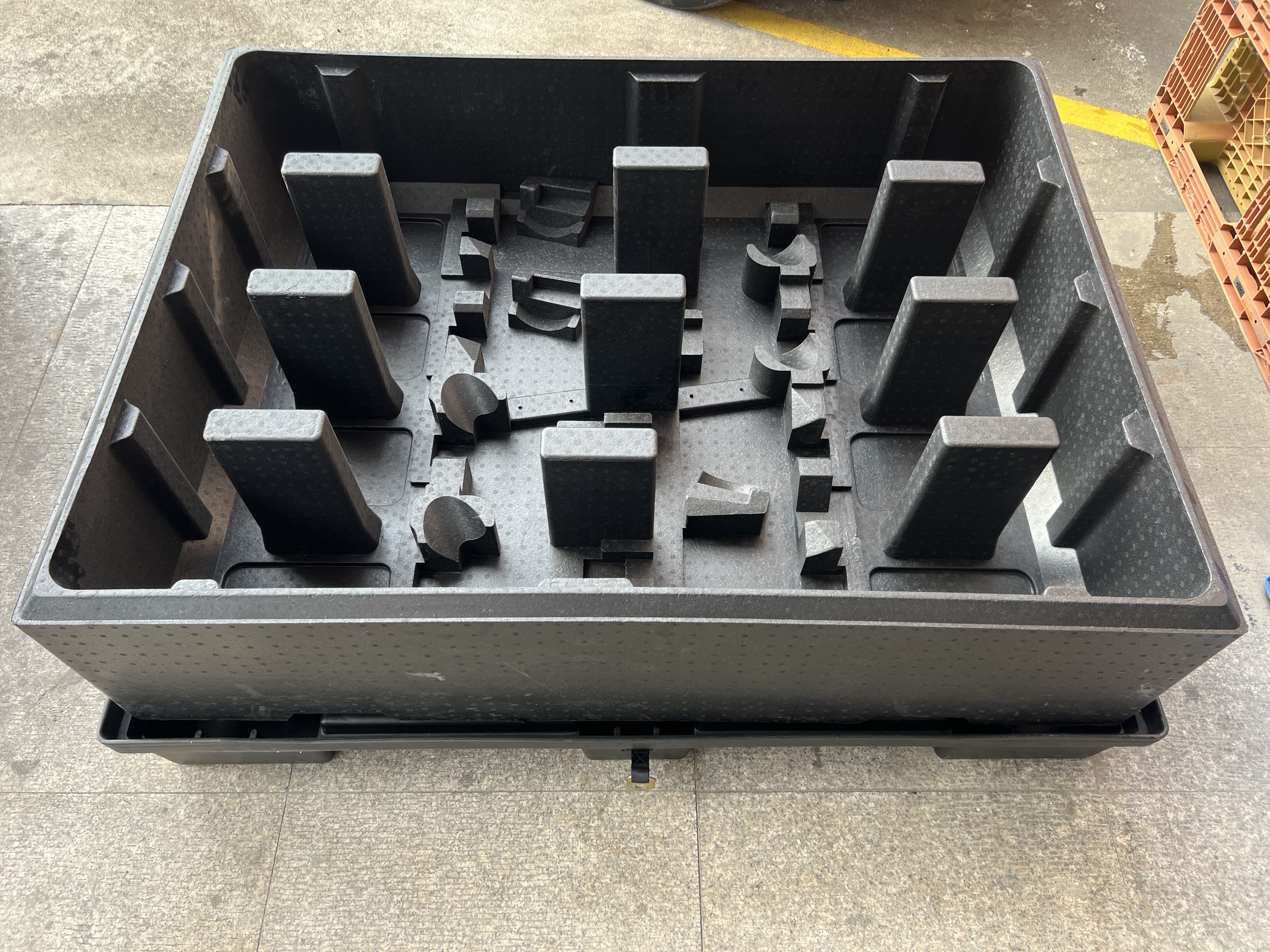 ECORETURN Multi-Trip Container - 100+ réutilisation avec suivi RFID