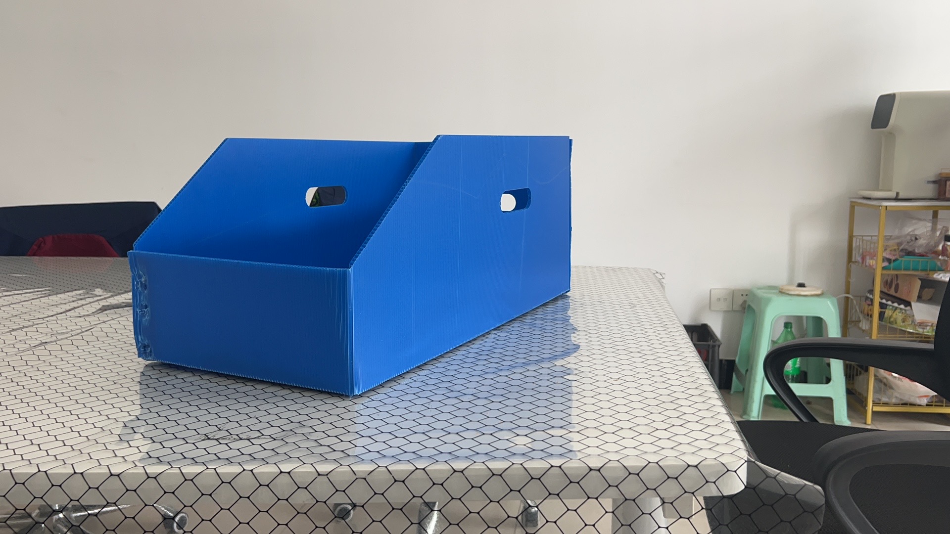 Clearlane Logistics Box - 30% moins cher que les caisses en bois
