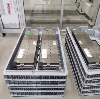 Bo&icirc;tes &agrave; palettes