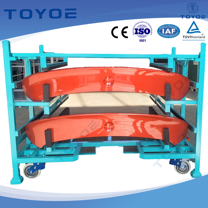 Les racks métalliques présentent des surfaces galvanisées et une doublure en polyuréthane.