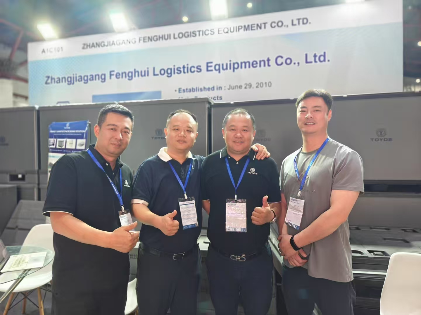 Photo de groupe des exposants